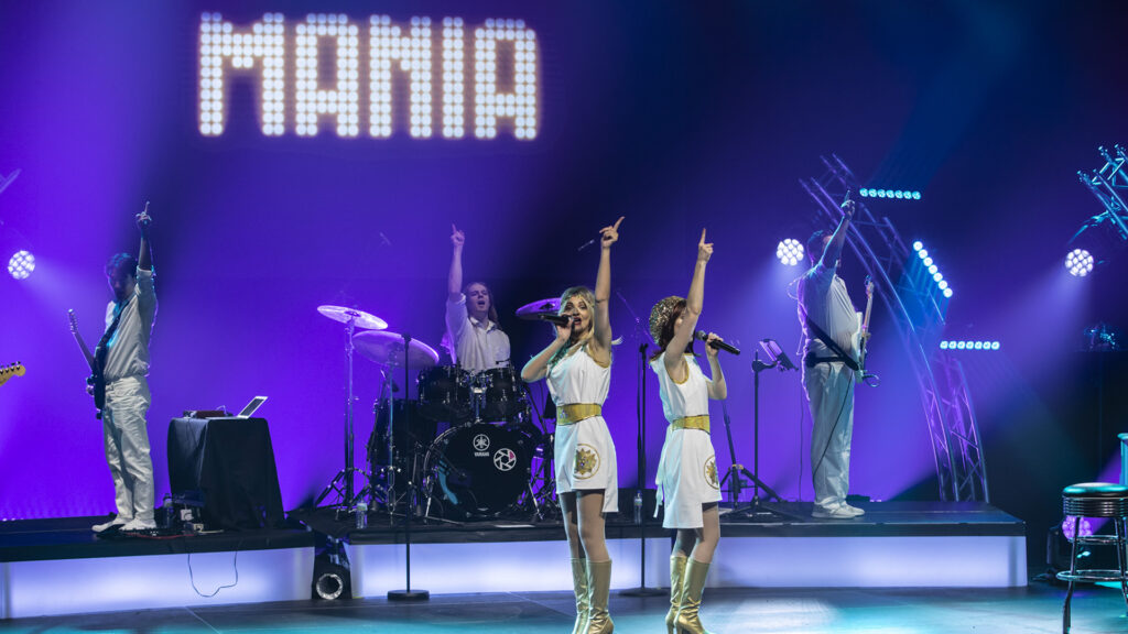 photo du spectacle de mania, the abba tribute